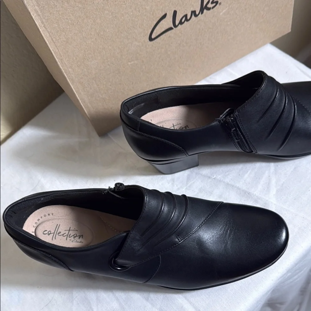 Clarks Black Heels Elegant Design Emslie Willa - Picture 3 of 5